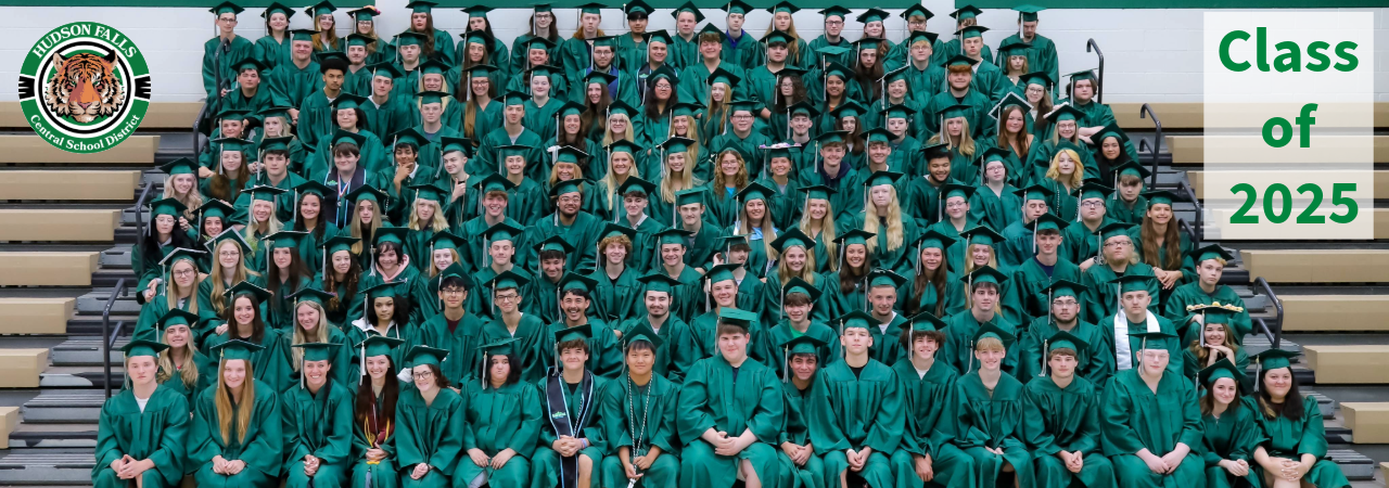 A group photo of the class of 2025 in cap and gowns.